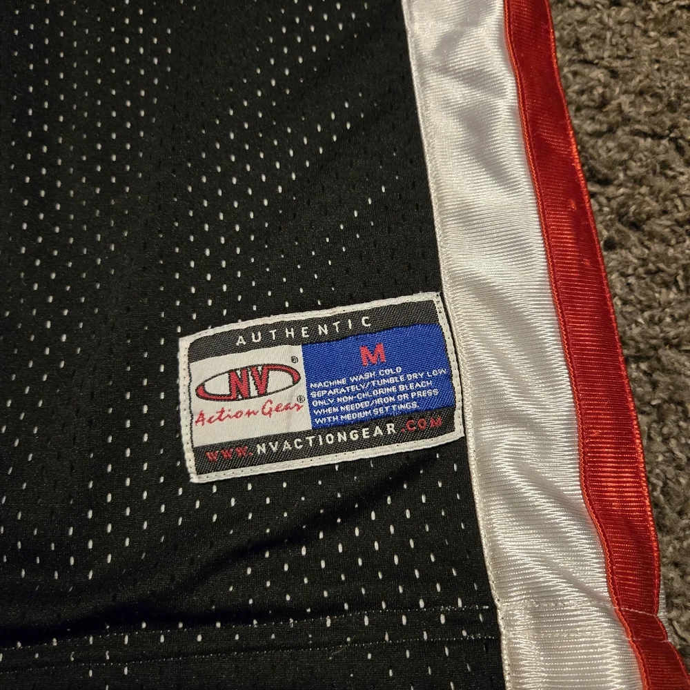 YBA NV Action Gear Youth reversible basketball jersey black&white #6 szM - Picture 2 of 7